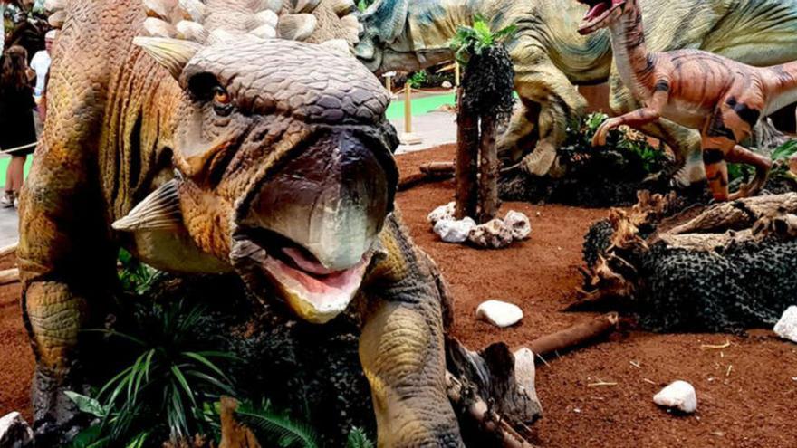 Los dinosaurios toman Silleda en la Semana Verde