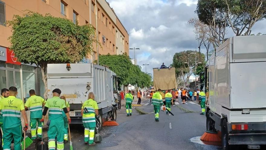 Limpieza Viaria retira cuatro toneladas de residuos durante la Gran Cabalgata de carnavales