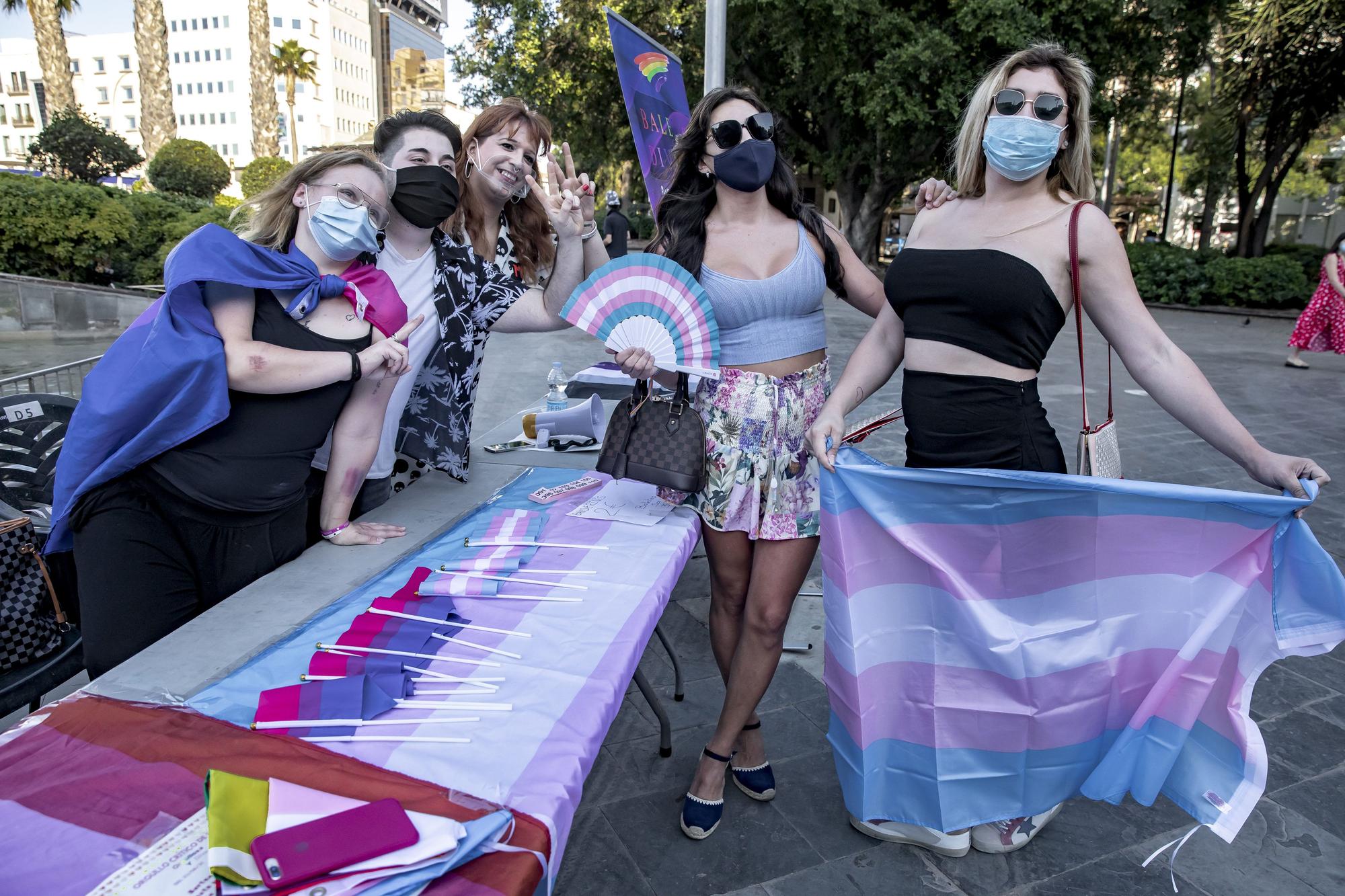 La fiesta del Orgullo calienta motores con una exposición y la primera manifestación