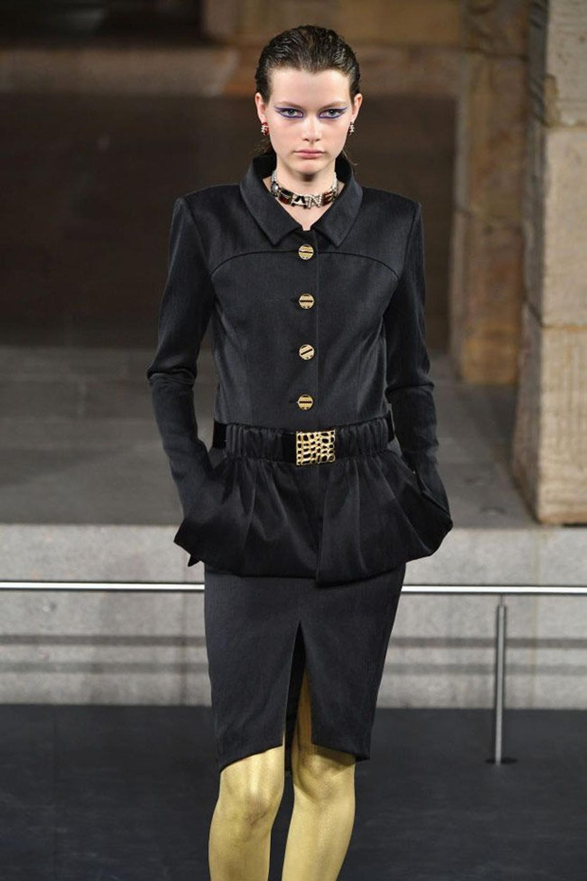 Look del desfile de Chanel 'Métiers d'Art' 2018