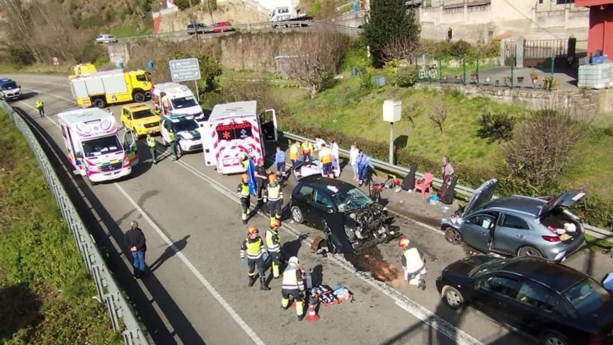 La familia de las víctimas valora denunciar al causante del choque mortal del Corredor del Nalón