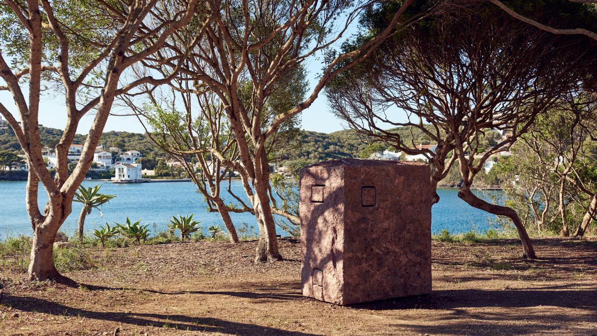 ‘Escuchando a la piedra III’ (1996) by Eduardo Chillida on Hauser &amp; Wirth Menorca, Courtesy of the Estate of Eduardo Chillida and Hauser &amp; Wirth