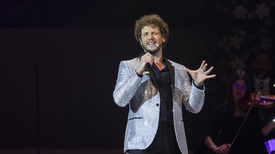 El eurovisivo Daniel Diges lleva su tributo de Camilo Sesto a la Fira d'Agost de Xàtiva