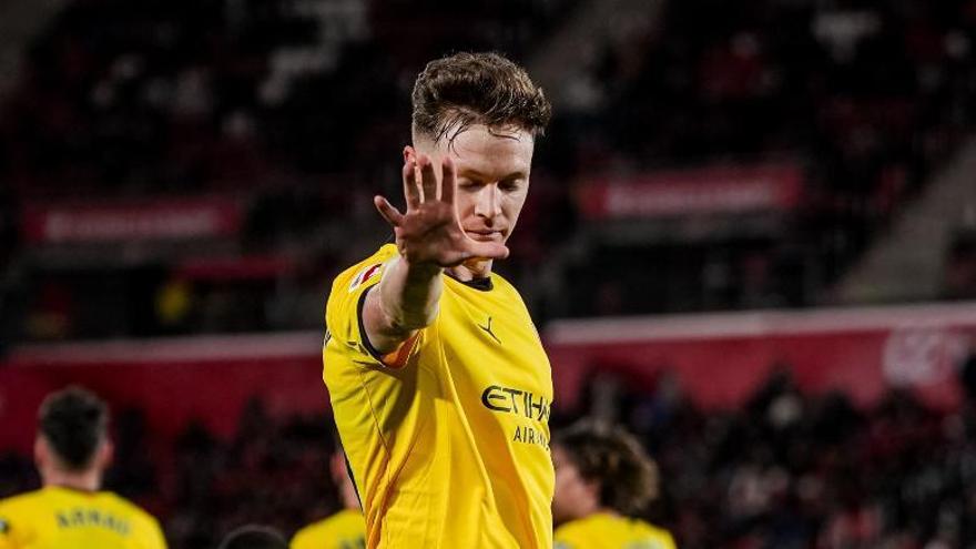 Tsygankov celebra su gol en Son Moix