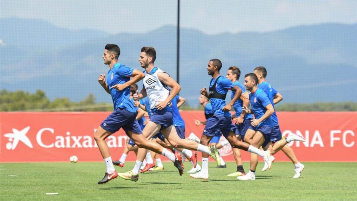 Los jugadores del Girona entrenando en pretemporada