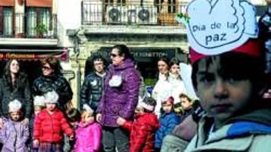 Voces infantiles por la paz y la no violencia