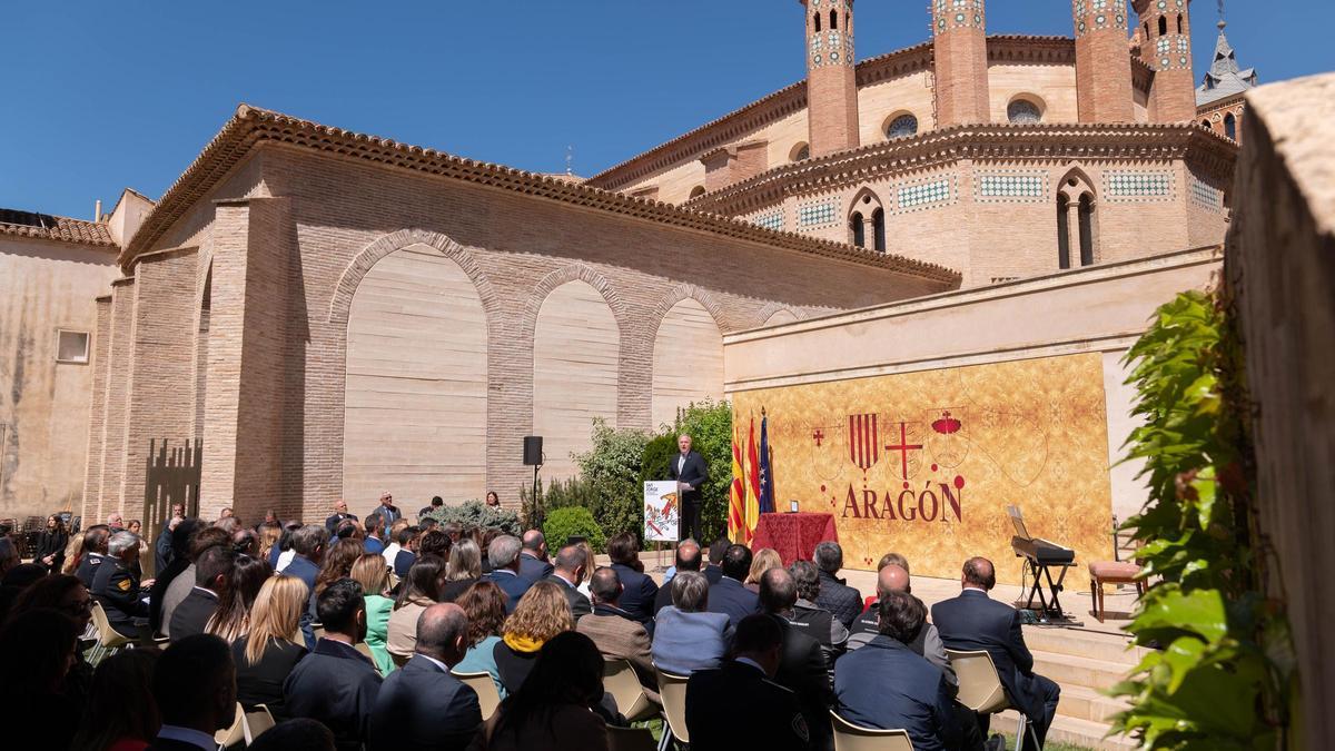 Un instante del acto celebrado por el Día de Aragón en Teruel.