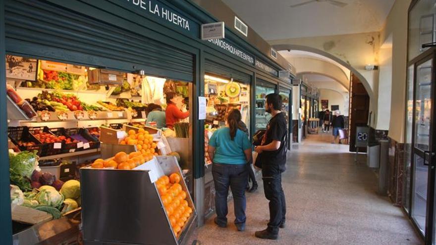 Plantean abrir una zona ‘gourmet’ en la plaza de abastos de la Corredera