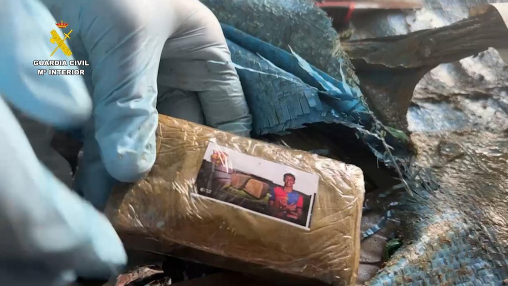 Cargamento de hachís decomisado por la Guardia Civil en Sancti Petri