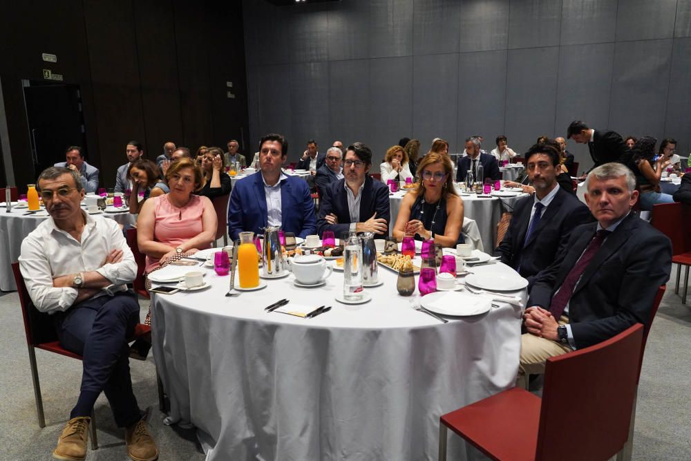 El consejero de Salud, Jesús Aguirre, participa en un desayuno informativo de La Opinión de Málaga.