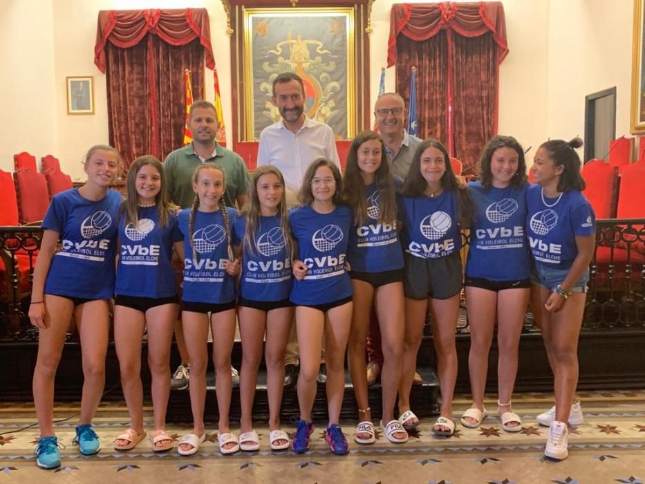 CV Granadas de Elche, campeón de España de voley