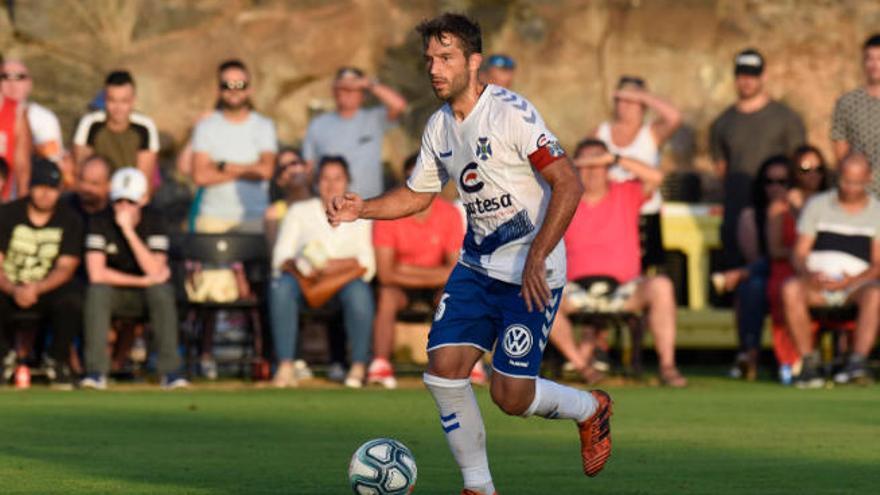 Aitor Sanz en acción. No jugaba desde marzo del año pasado,hacía 499 días...