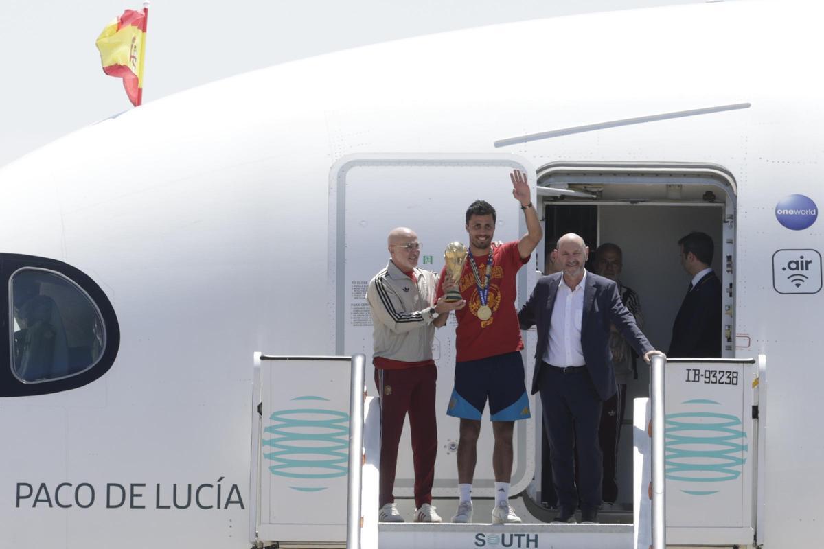 La Selección aterriza en Madrid tras proclamarse como campeona en el Mundial