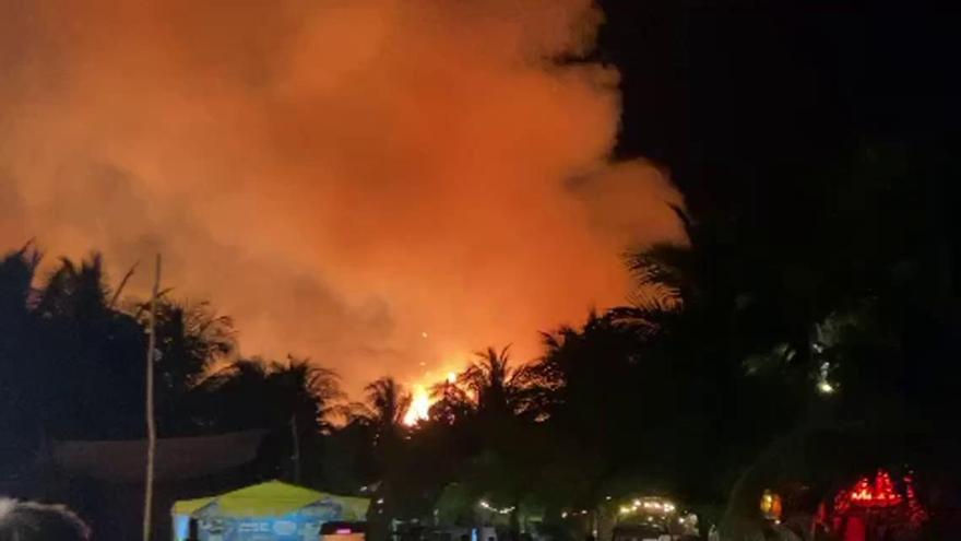 Un mallorquín en medio del incendio de Holbox, isla mexicana sin bomberos: «Las llamas eran de 20 metros»