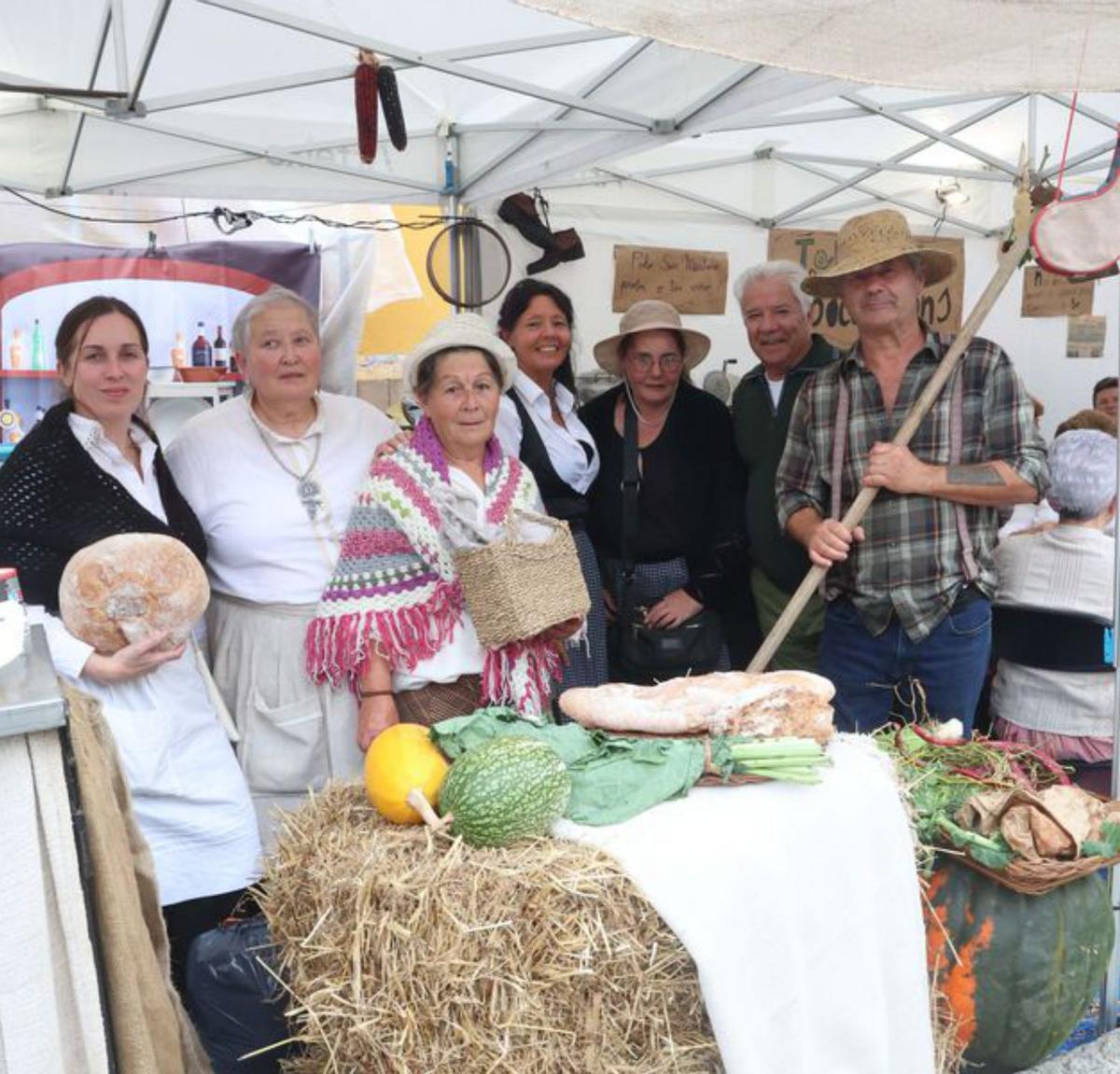 Volta a 1900 da man de Castelao