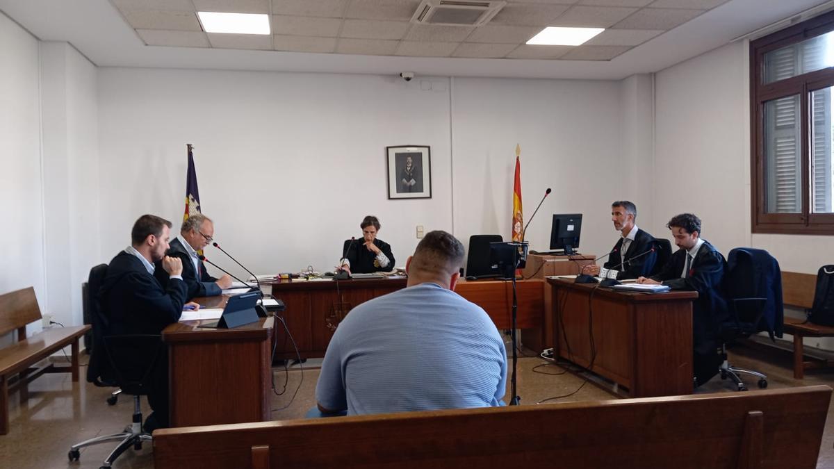 El conductor condenado, ayer en el juicio.