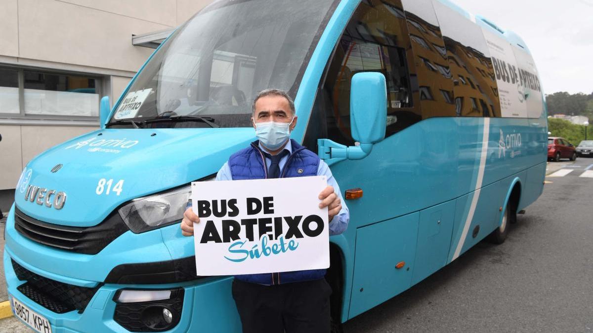 &quot;Desde hace unos quince días la gente vuelve a usar otra vez el autobús&quot;