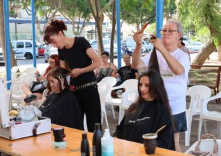 Peluqueros solidarios con los enfermos de fibromialgia de Ibiza