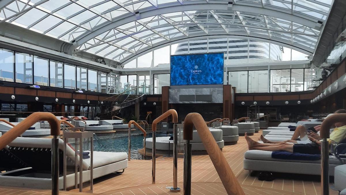 Así se verá el eclipse dentro de uno de los cruceros de superlujo que están atracados en A Coruña