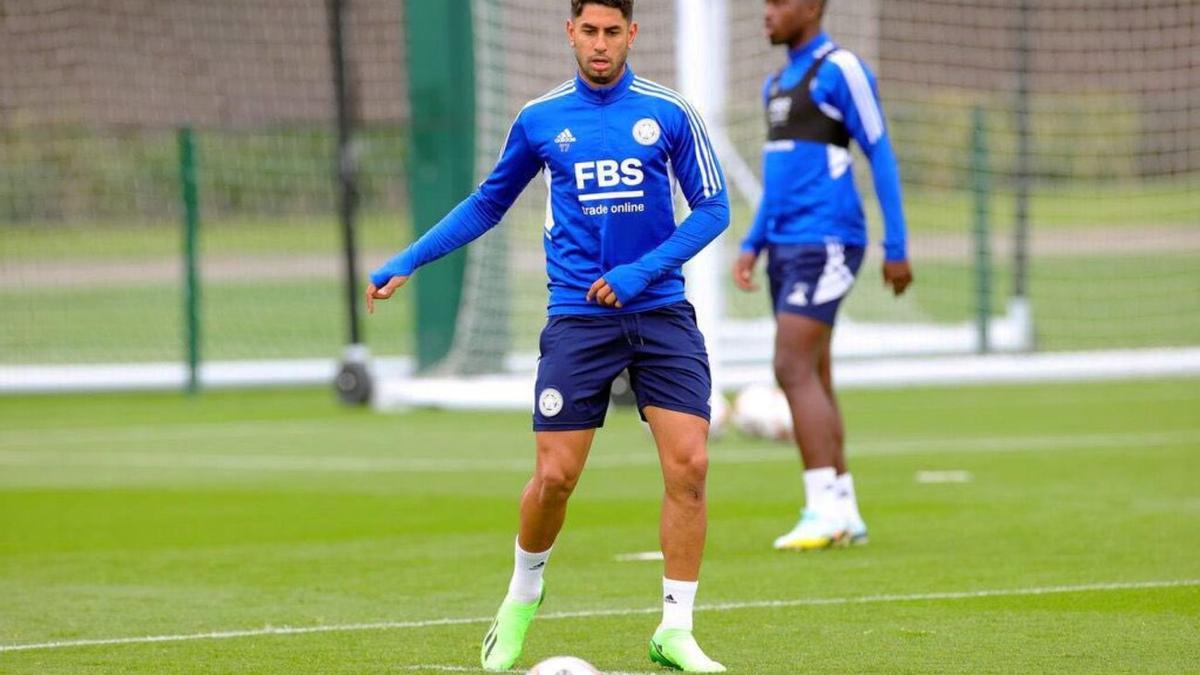 Ayoze Pérez, durante un entrenamiento con el Leicester