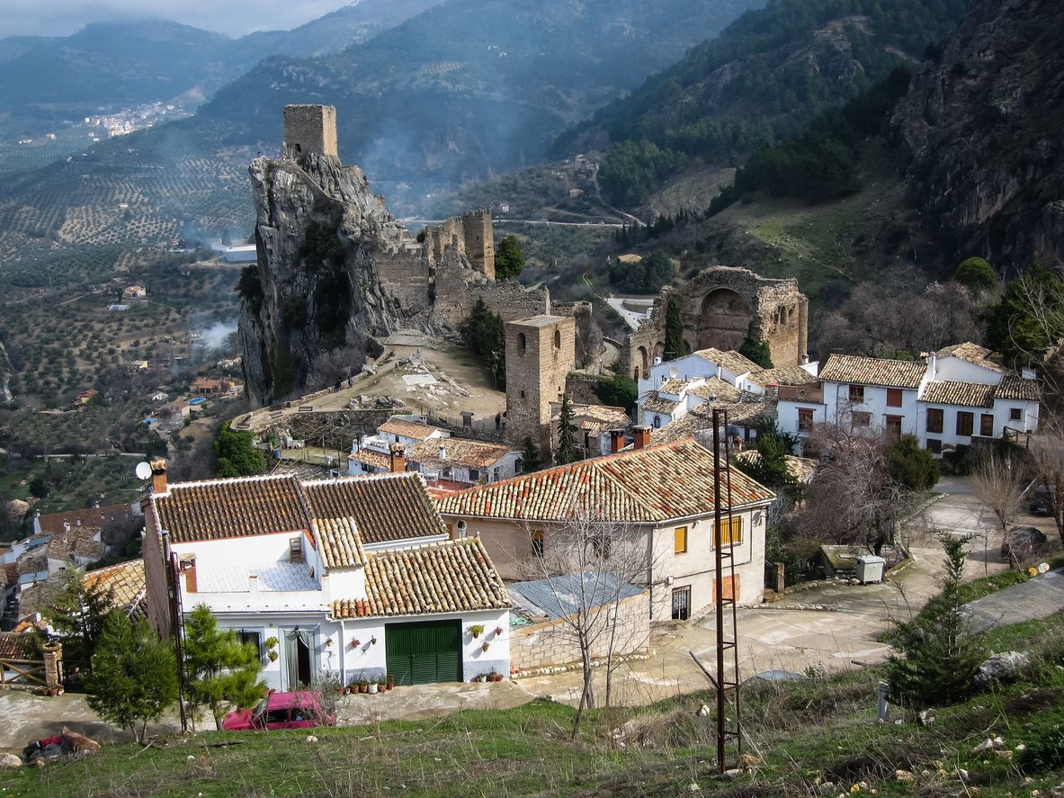 Ruinas del antiguo castillo La Iruela, Andalucía.