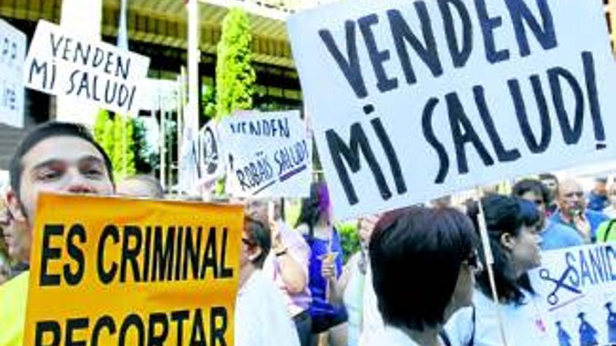 La Comunidad de Madrid cierra la privatización de seis hospitales