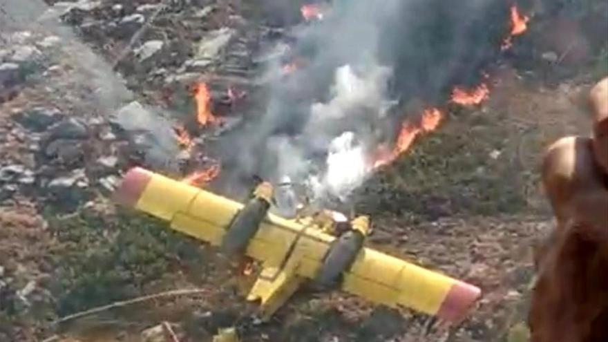 Un muerto y un herido al estrellarse un hidroavión antiincendios en Orense