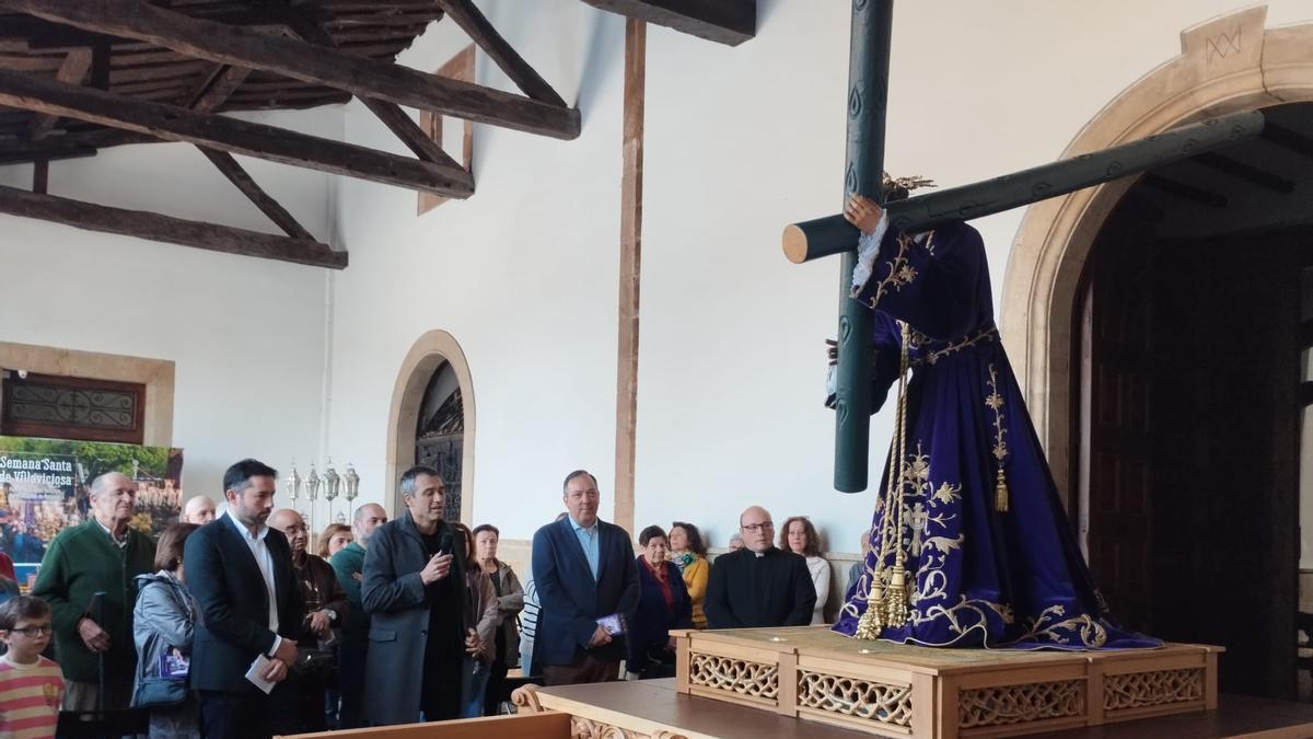 VÍDEO: Bendición de las nuevas andas del Nazareno y programa de Semana Santa de Villaviciosa