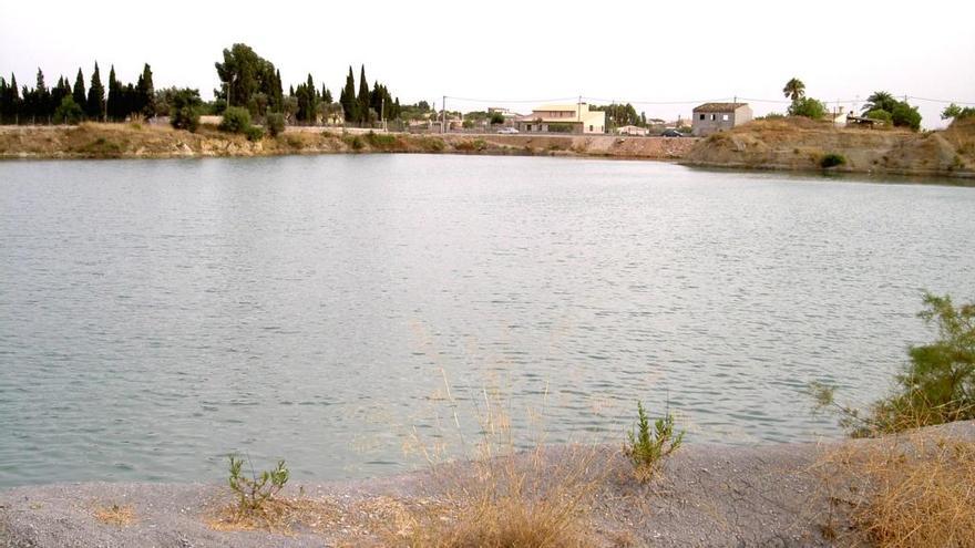 Imagen del Clot de s&#039;Argila, que recoge las aguas pluviales para riego