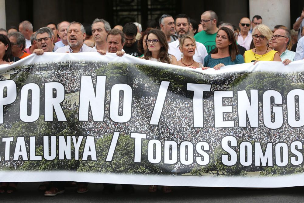 Concentración en València contra los atentados de Barcelona