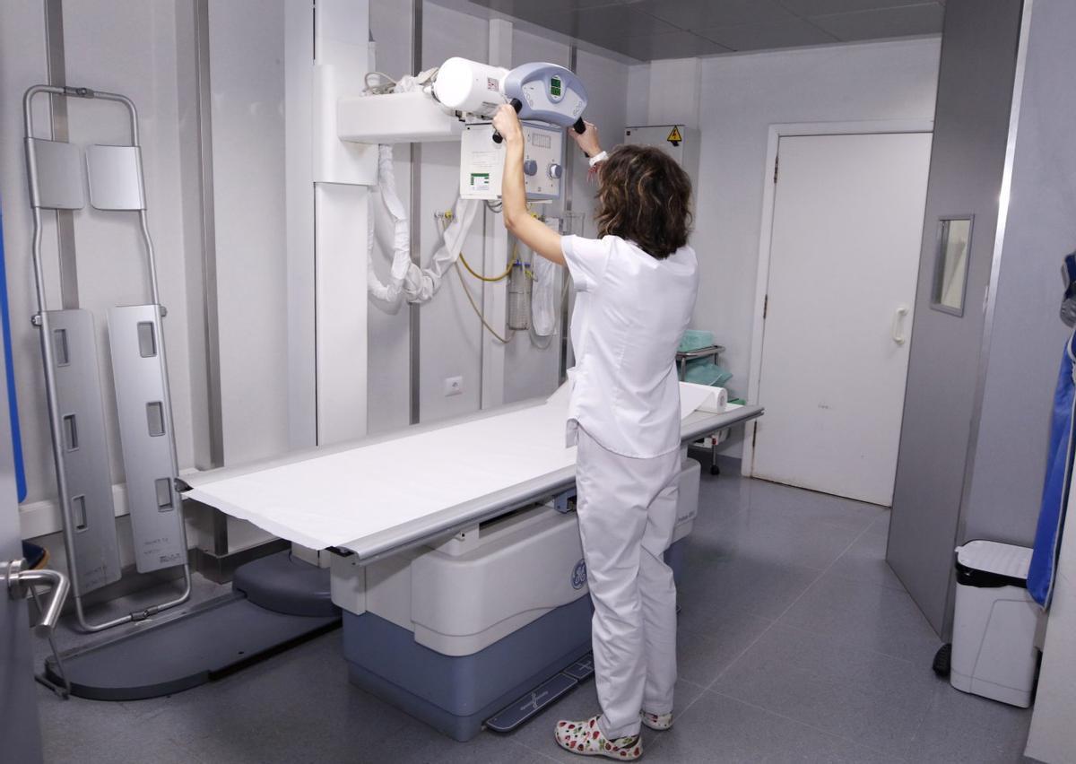 Área de radiografía de un hospital privado, en Vigo. |  Alba Villar
