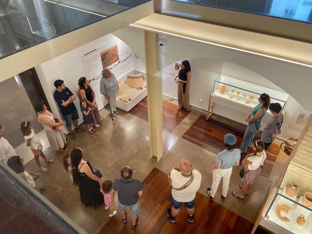 Una visita al MAGa, en una imagen de archivo