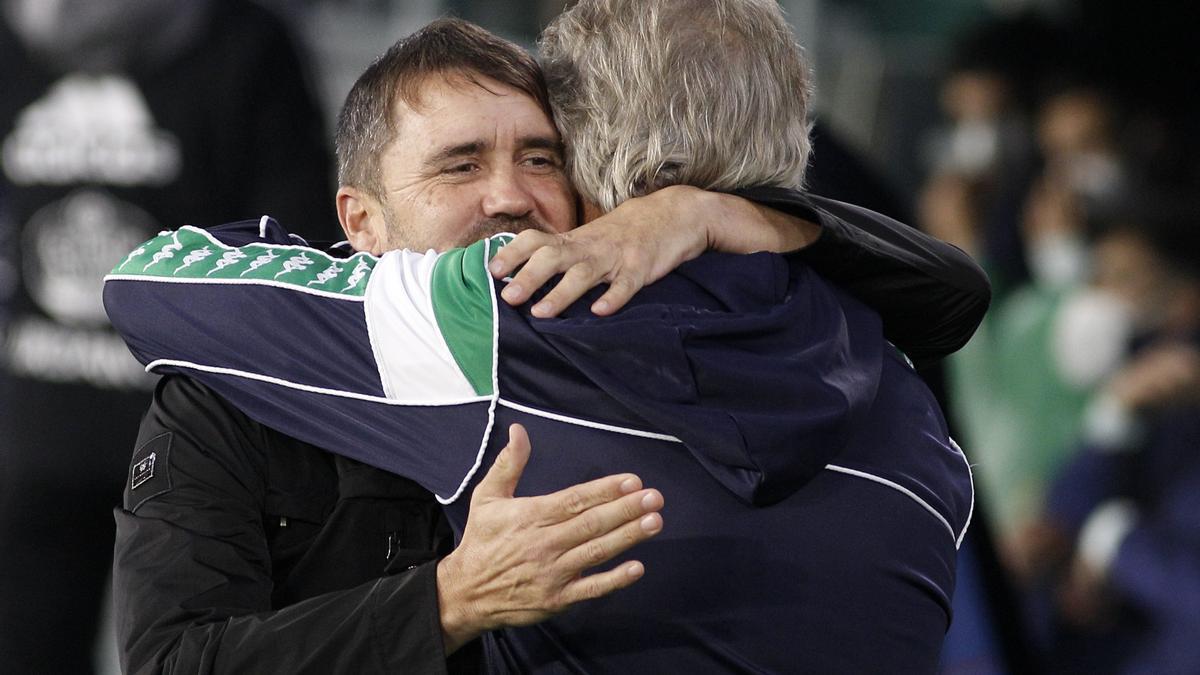 Coudet y Pellegrini se abrazan en el último Betis-Celta