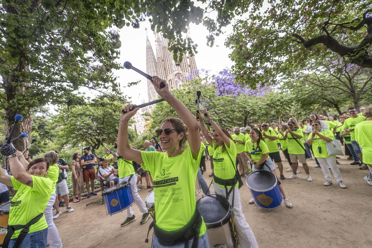 Unas 200 personas trasplantadas marchan en Barcelona en agradecimiento a los donantes de órganos