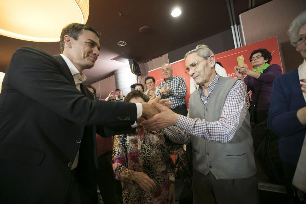 Asamblea con Pedro Sánchez en Oviedo