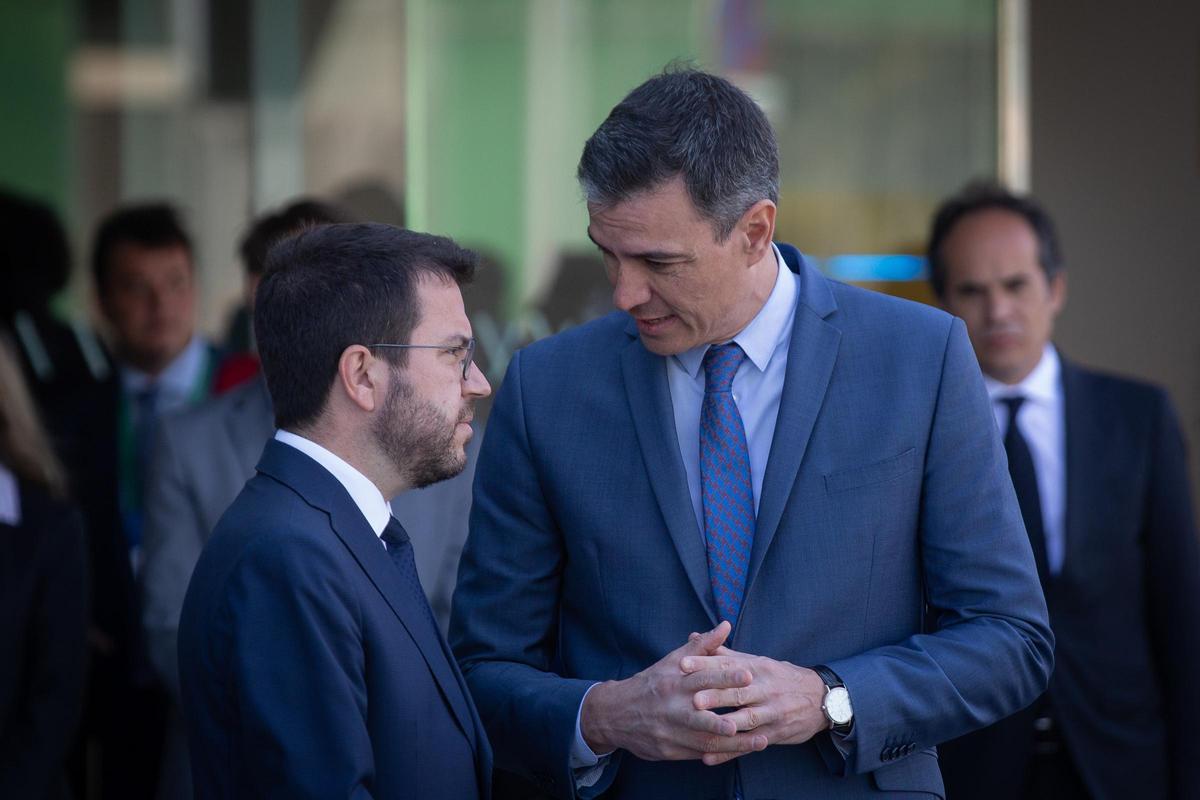 El presidente de la Generalitat, Pere Aragonès y el presidente del Gobierno, Pedro Sánchez.