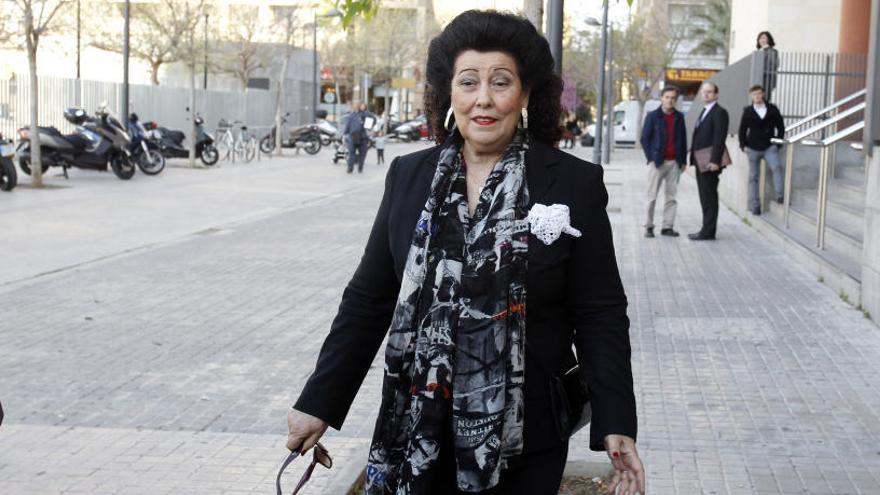 La jueza del caso IVAM decreta libertad provisional para Consuelo Císcar y su hijo