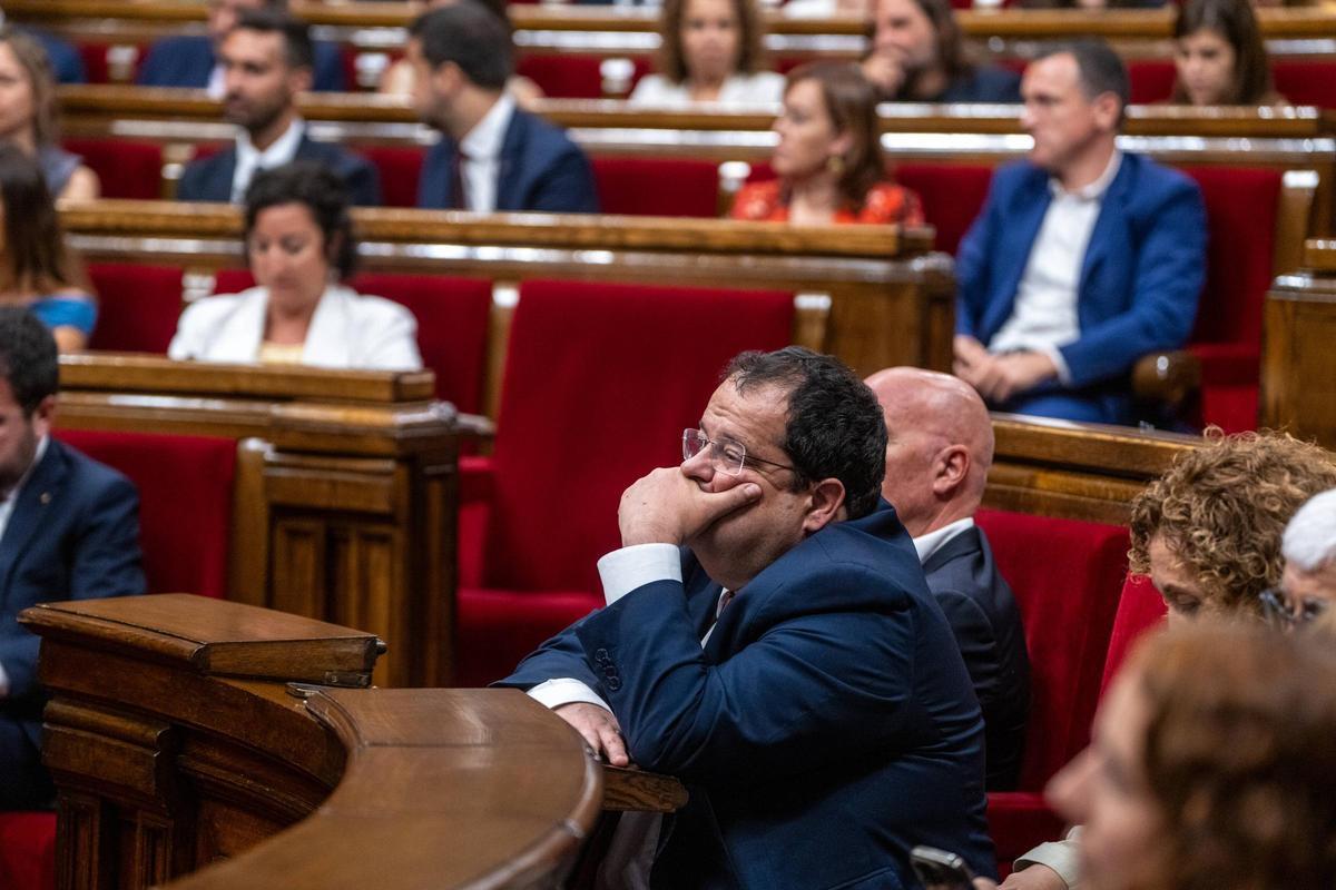 Pleno en el Parlament para la investidura de Salvador Illa