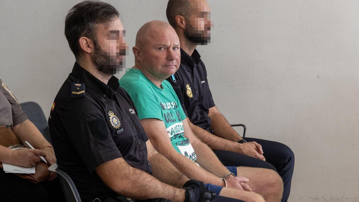 El gastrojeta, en el juicio celebrado por el último simpa en Alicante. El gastrojeta, en el juicio celebrado por el último simpa en Alicante.