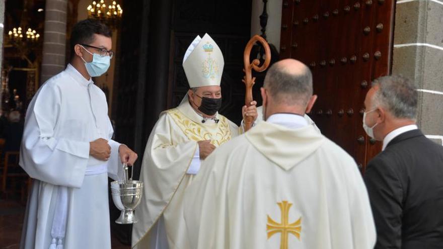 Día grande del Pino, honores a la virgen