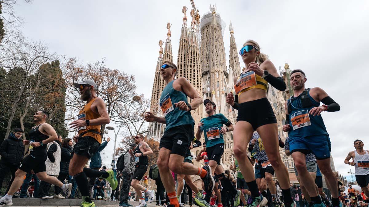 Has participado en la Marató de Barcelona 2024? ¡Búscate en las fotos¡