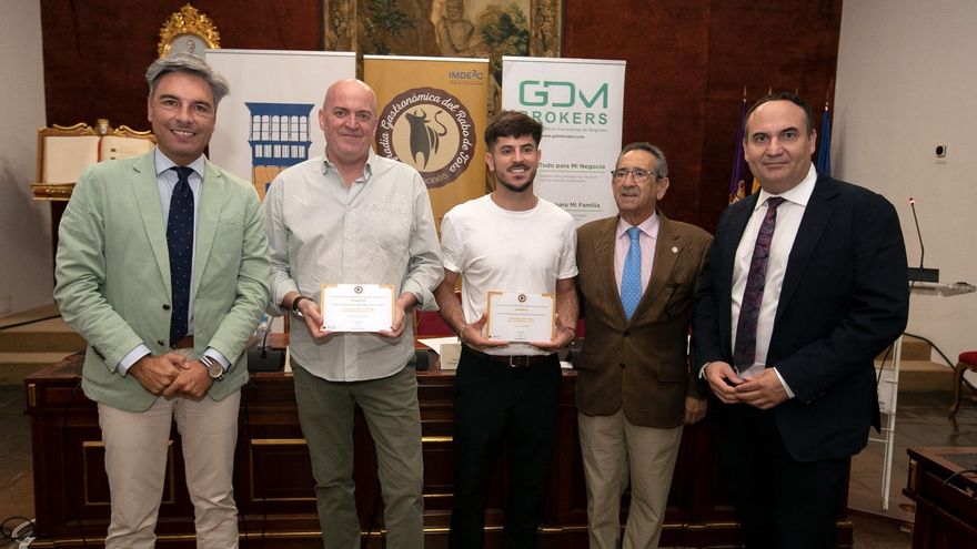 La Viuda y Bodegas Campos, premio al mejor rabo de toro de Córdoba