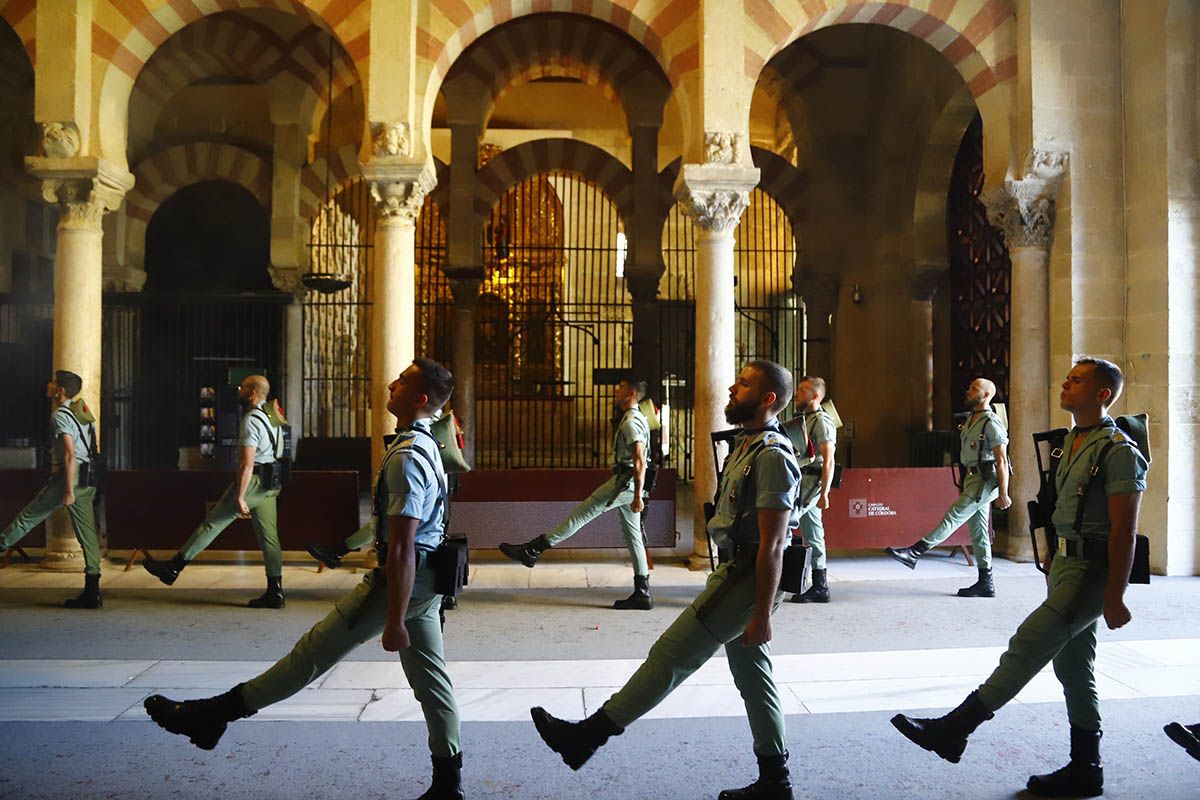 La Legión en el Vía Crucis de la Caridad