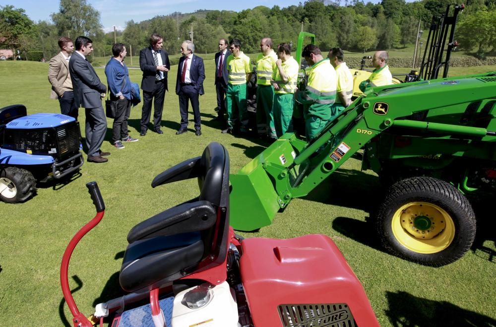 Visita de Wenceslao López al golf de Las Caldas