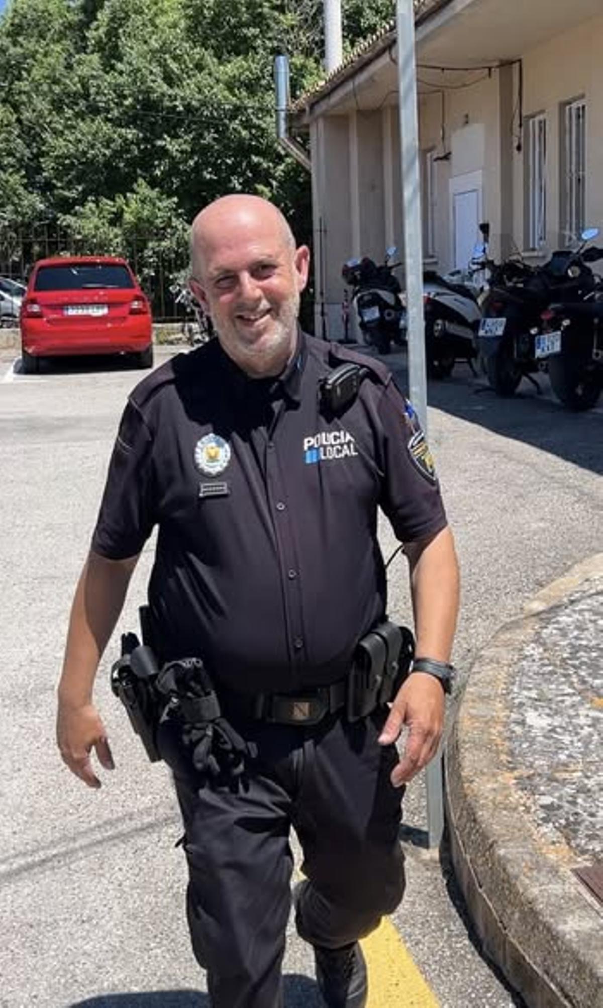 Pep Lluís Pascual, ayer, en su último día de servicio.
