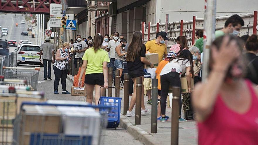 La covid ha disparat el nombre de persones amb grans necessitats