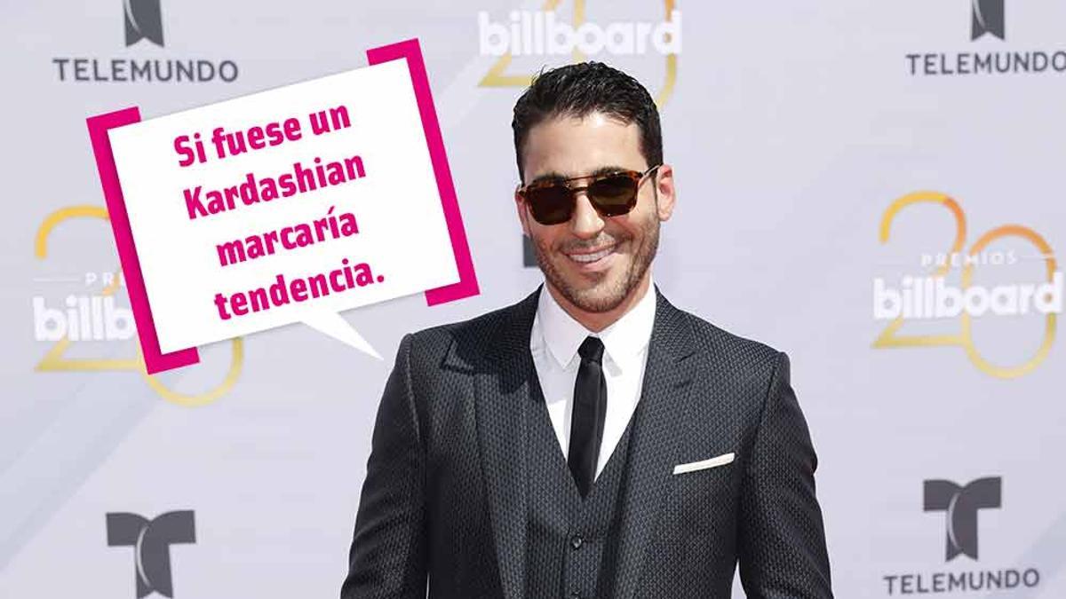 Miguel Ángel Silvestre en una fotocall en Lo Ángeles