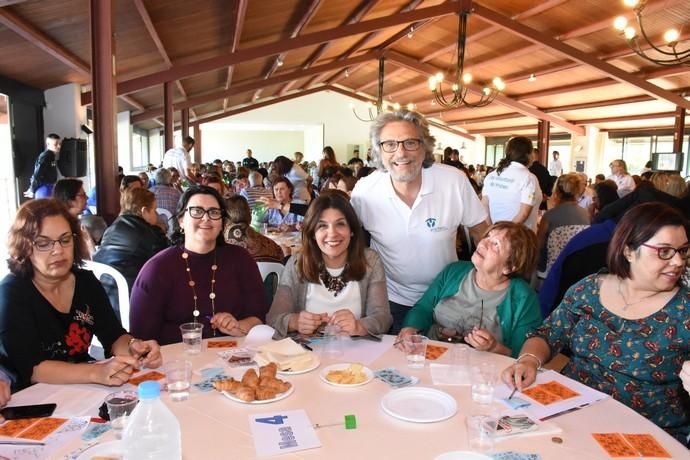 Telde: Merienda solidaria de Yrichen