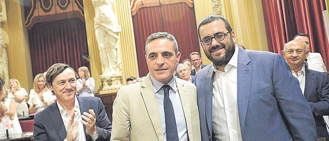 José Vicente Marí y Vicenç Vidal tras ser elegidos senadores.