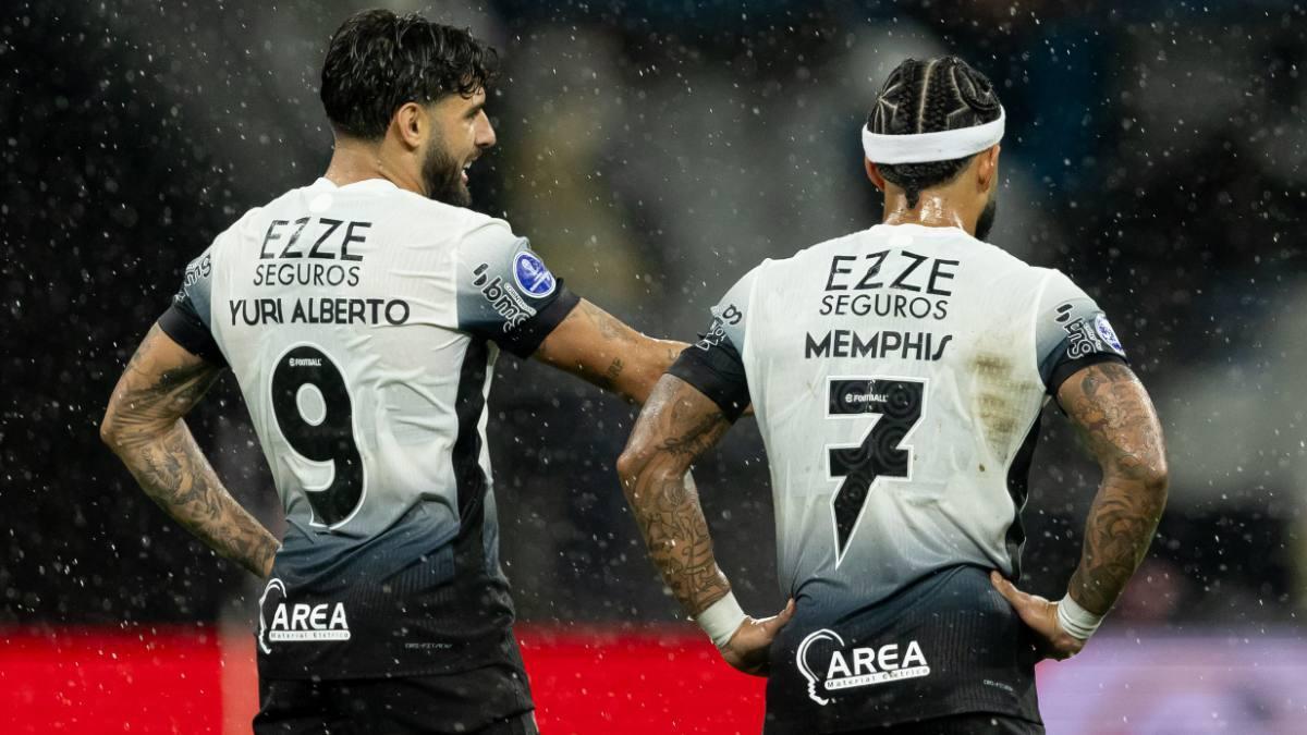 Yuri Alberto y Memphis Depay forman una de las mejores 'duplas' de Brasil